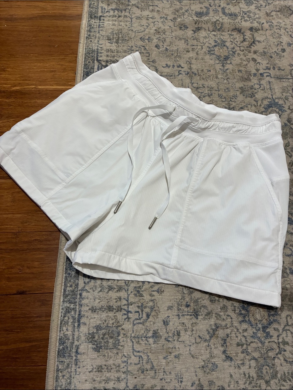 Lululemon White Women's Drawstring Shorts - size 6 - athletic